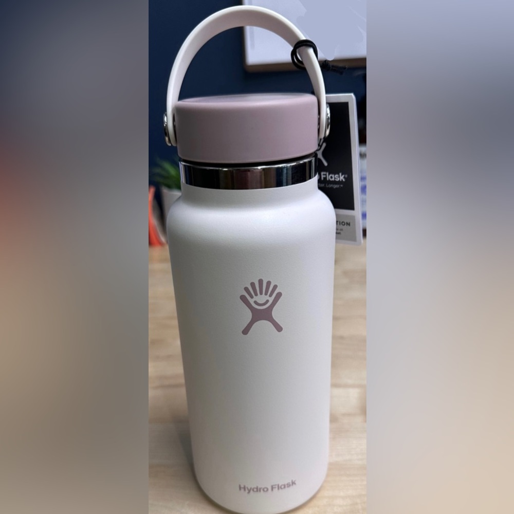 LAST ONE! NWT Pink Juneberry Hydroflask Whole Foods Exclusive!💕💗🌸
